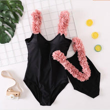 Carregar imagem no visualizador da galeria, Mother Daughter Swimsuits Flower Mommy And Me Swimwear Bikini Family Look Mom And Daughter Bathing Suit Family Matching Clothes
